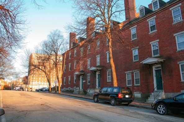 Private office suite: 118 Middle St, Manchester, NH 03101